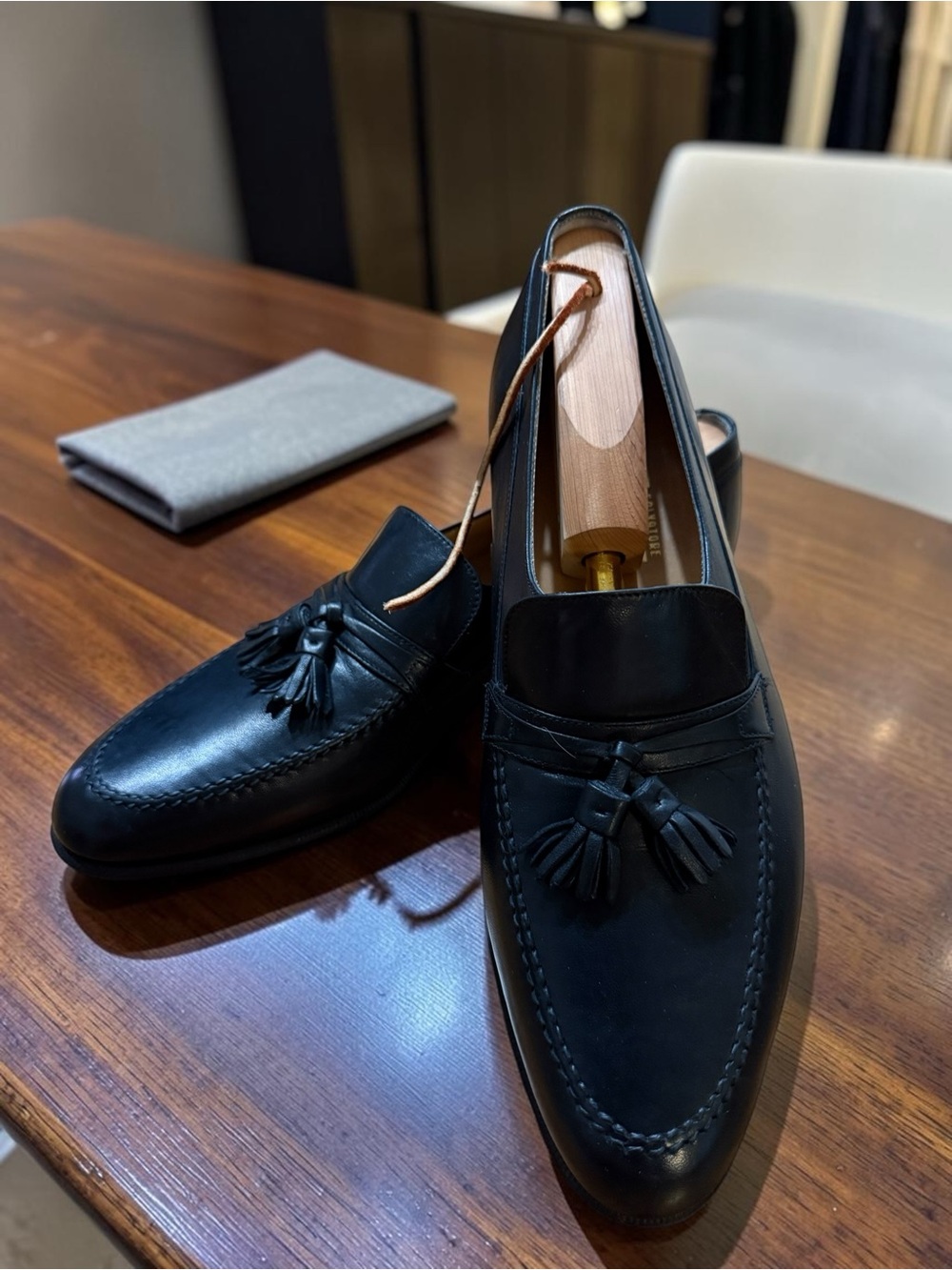 Salvatore Ferragamo Tassel Loafer Black Leather Mens 10A Narrow Italy Dress Shoe